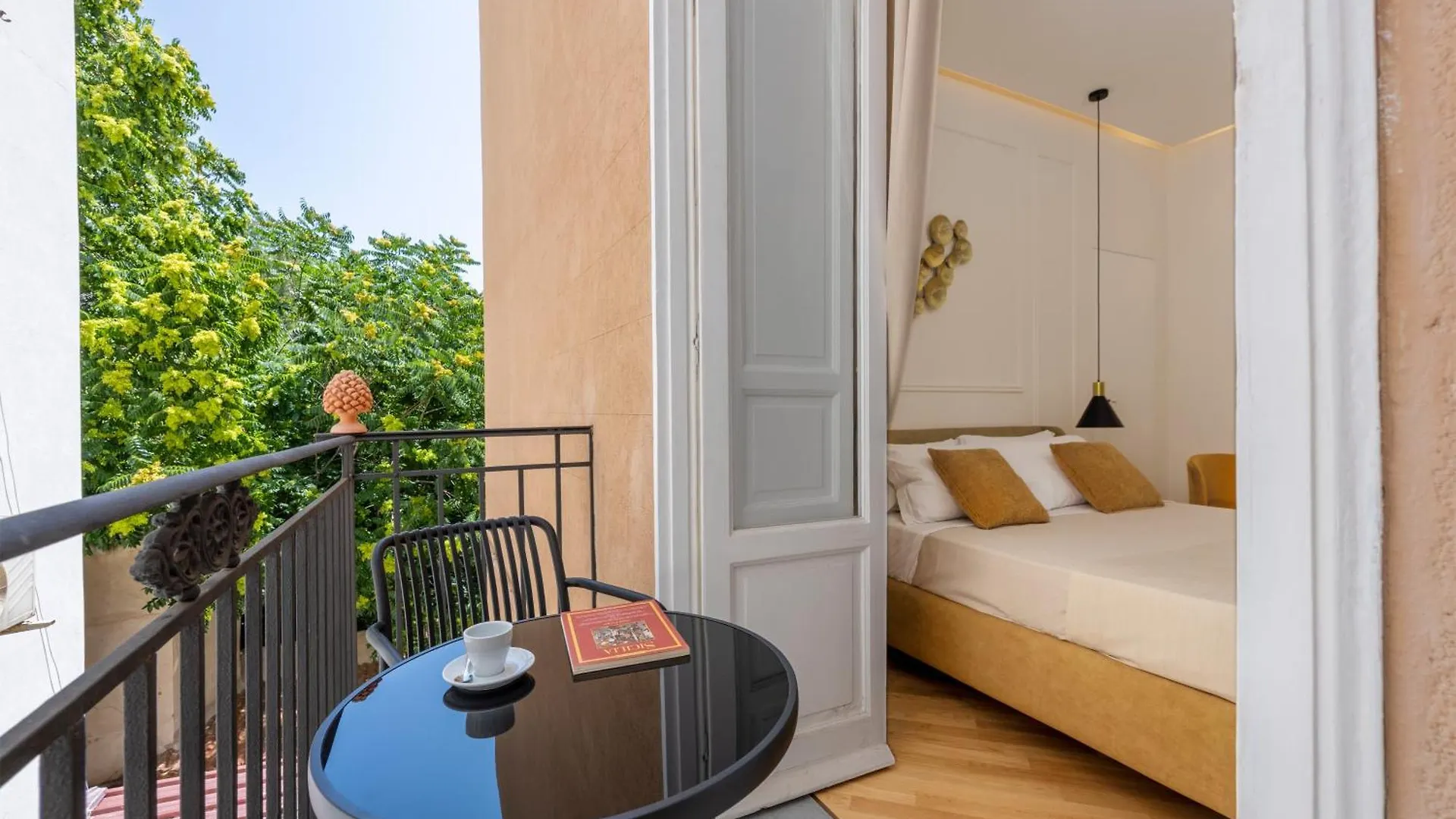 Villa Liberta Palermo 0*,